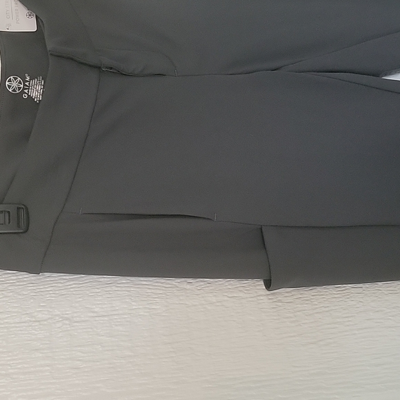 Gaiam City Street Trouser - Picture 2 of 9